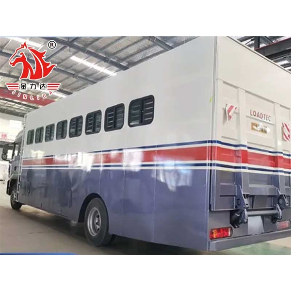 通辽自行式运马车